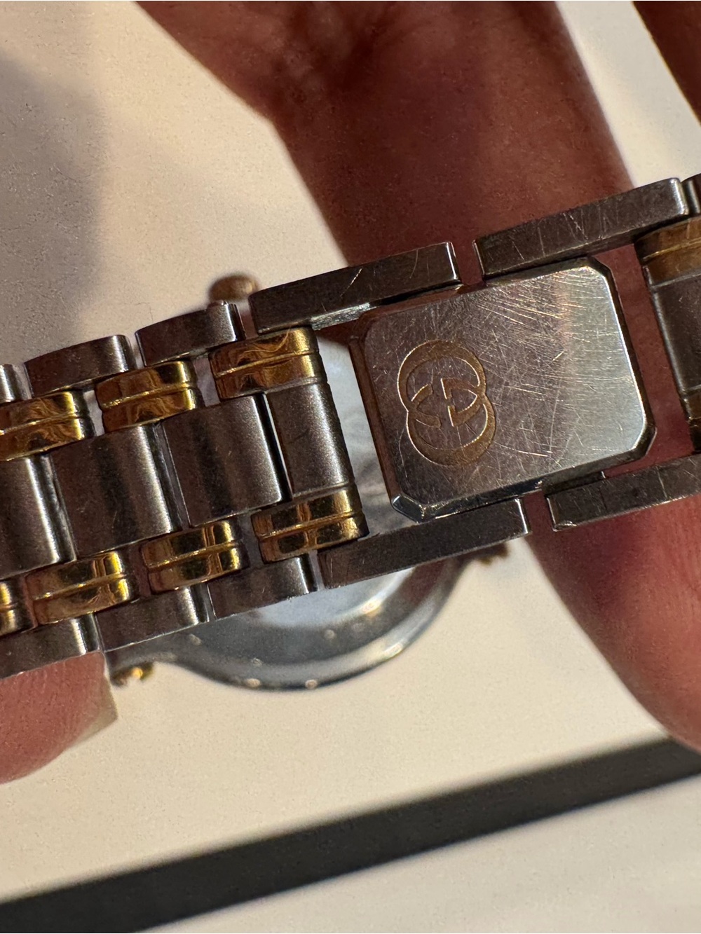Authentic Gucci Two-Tone Silver and Gold Round Dial Bracelet Watch - Picture 8 of 10